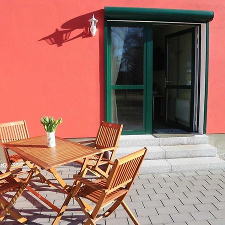 Pension Am Waldguertel Форст Екстер'єр фото