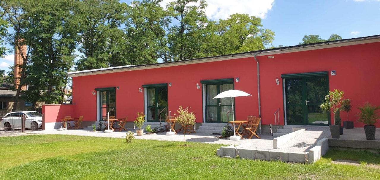 Pension Am Waldguertel Форст Екстер'єр фото